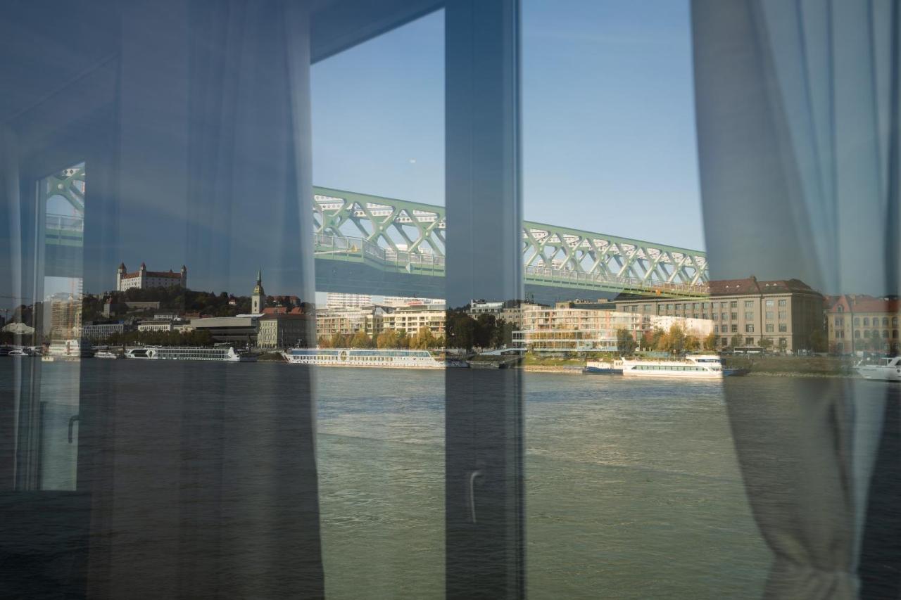 Sundeck Botel - Party Boat Bratislava Ngoại thất bức ảnh